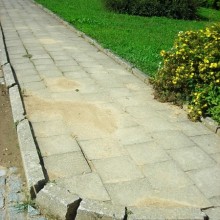 Oprava chodníků v obci Loučka 2012